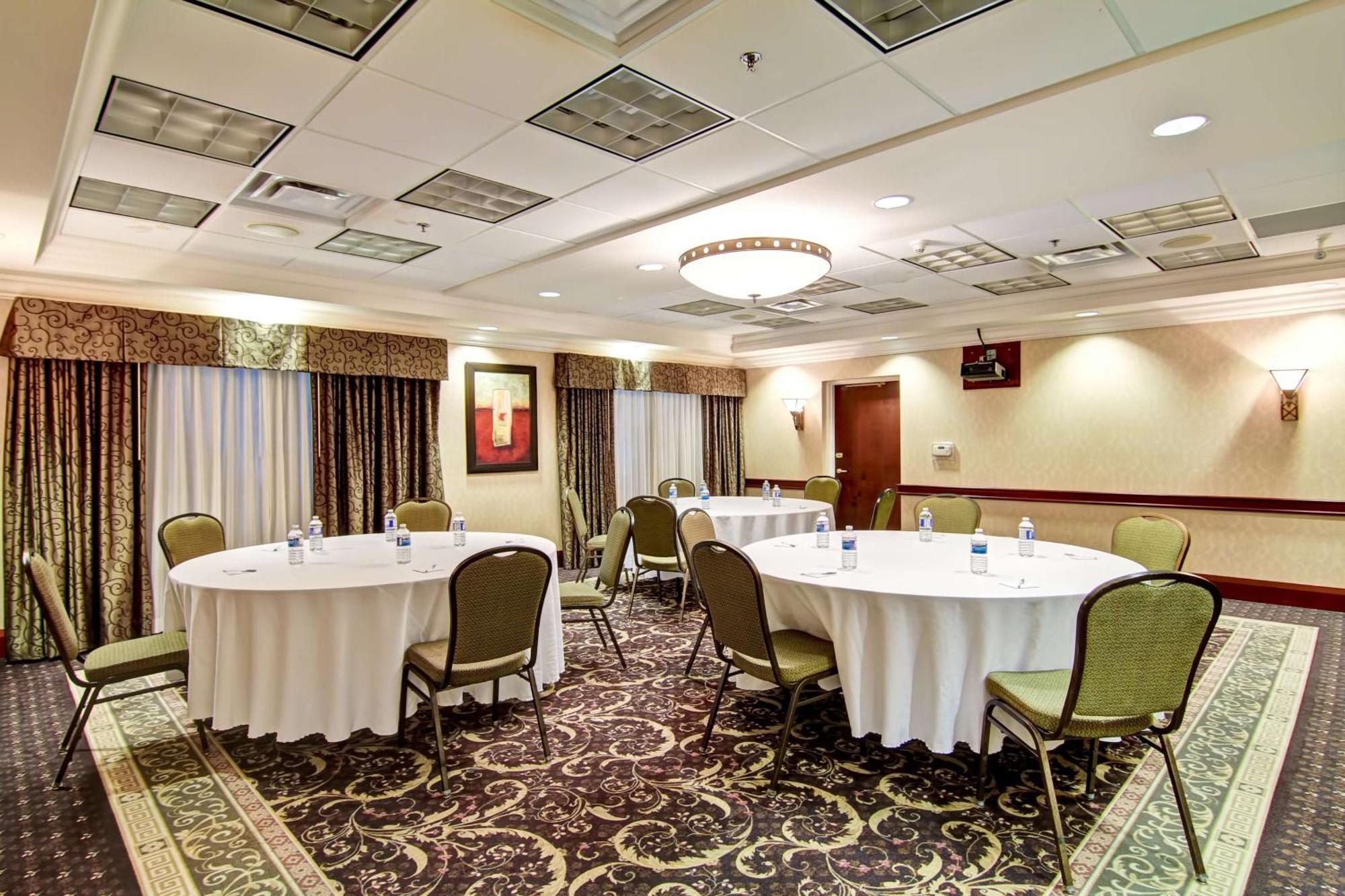 Hampton Inn & Suites Guelph Exterior foto