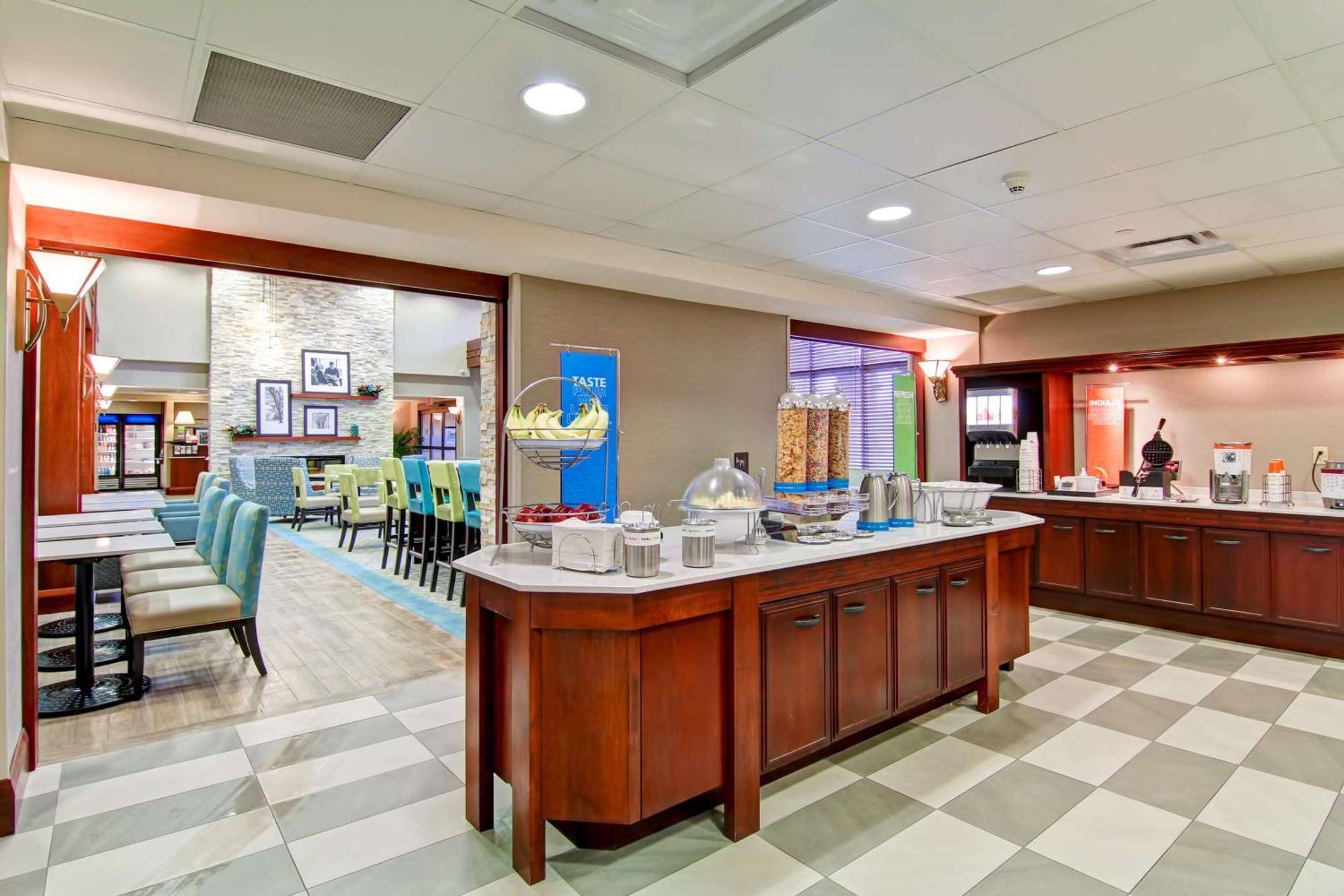 Hampton Inn & Suites Guelph Exterior foto